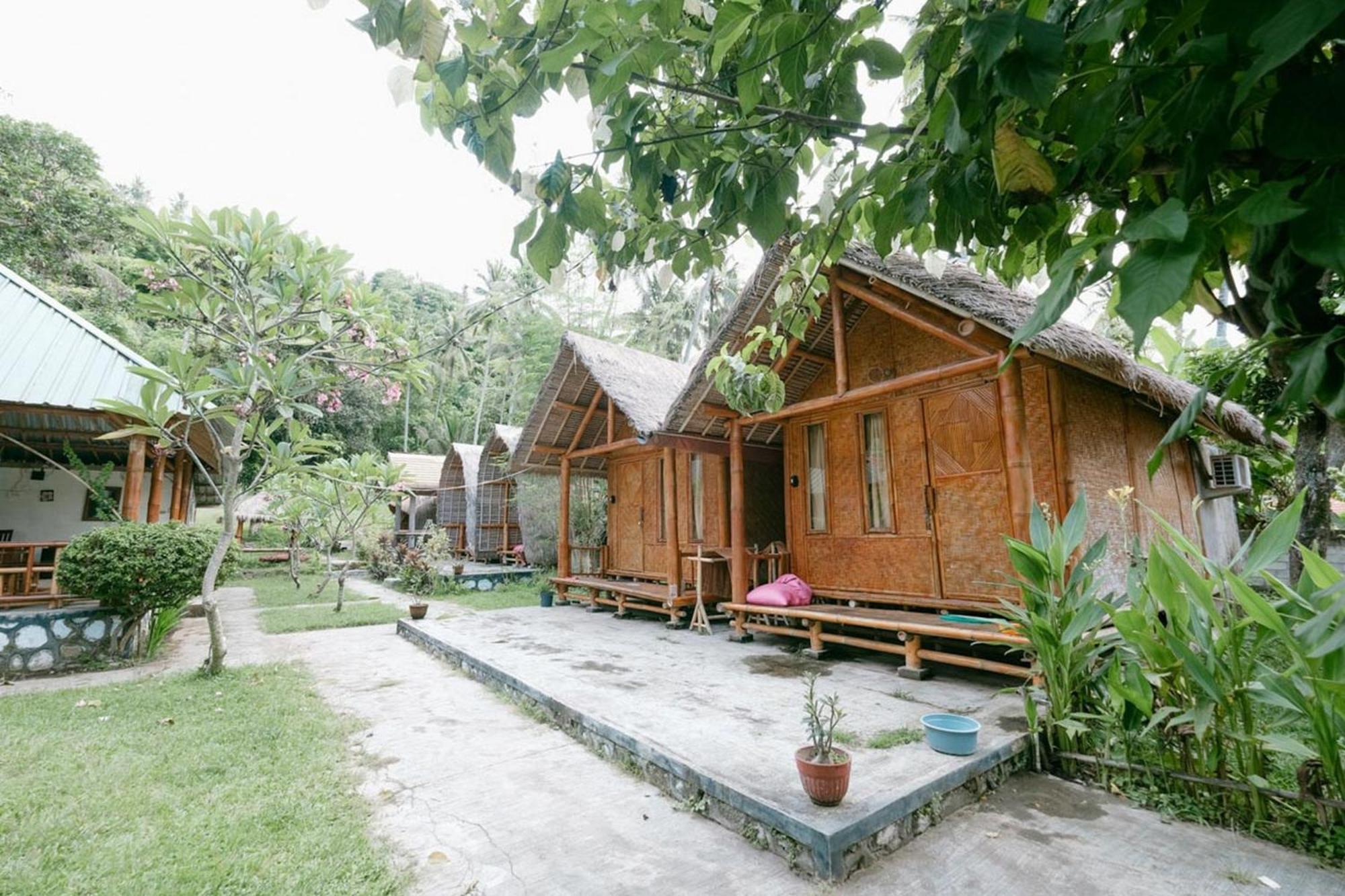 Cici Bungalow Senggigi Mangsit Exterior photo