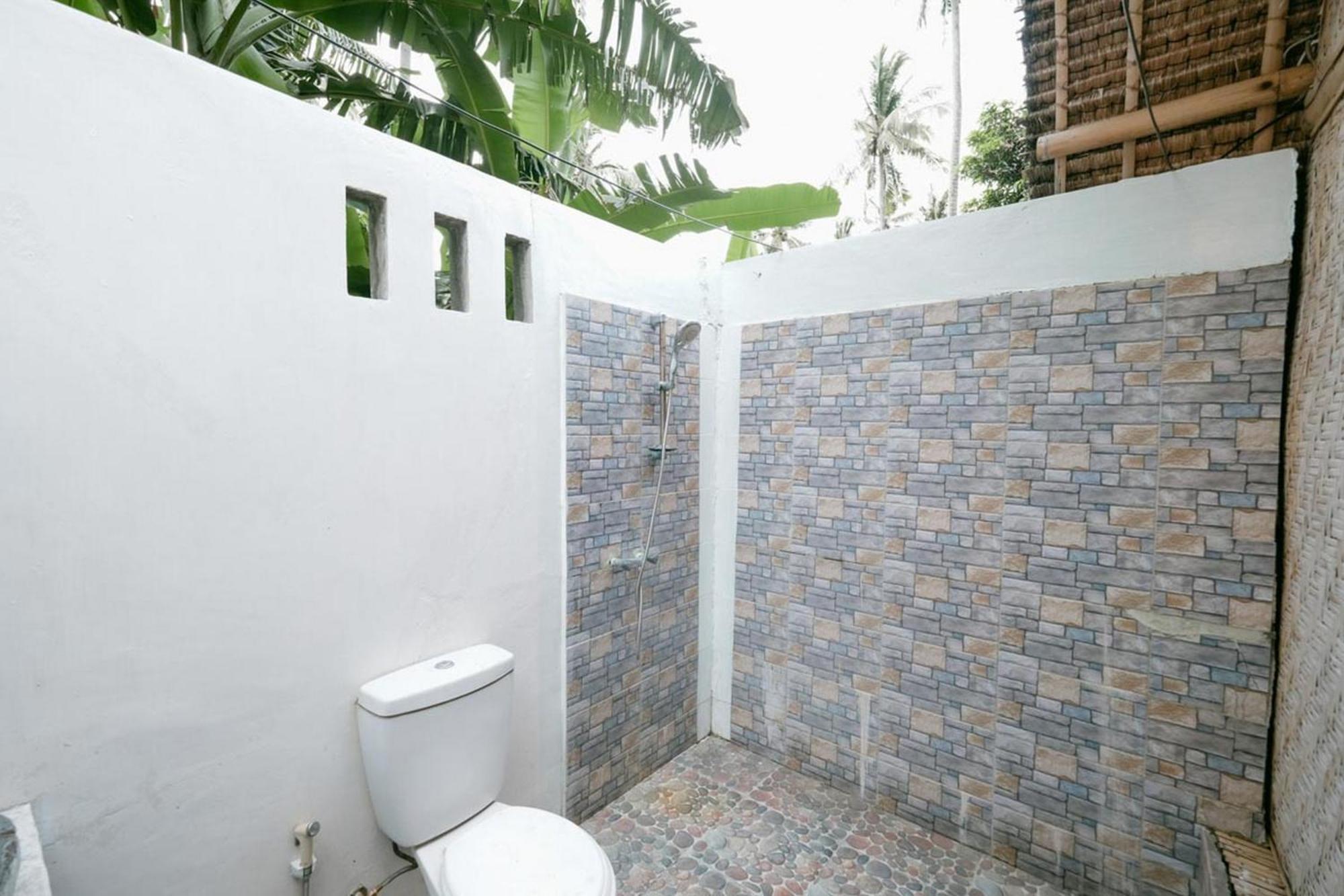 Cici Bungalow Senggigi Mangsit Exterior photo