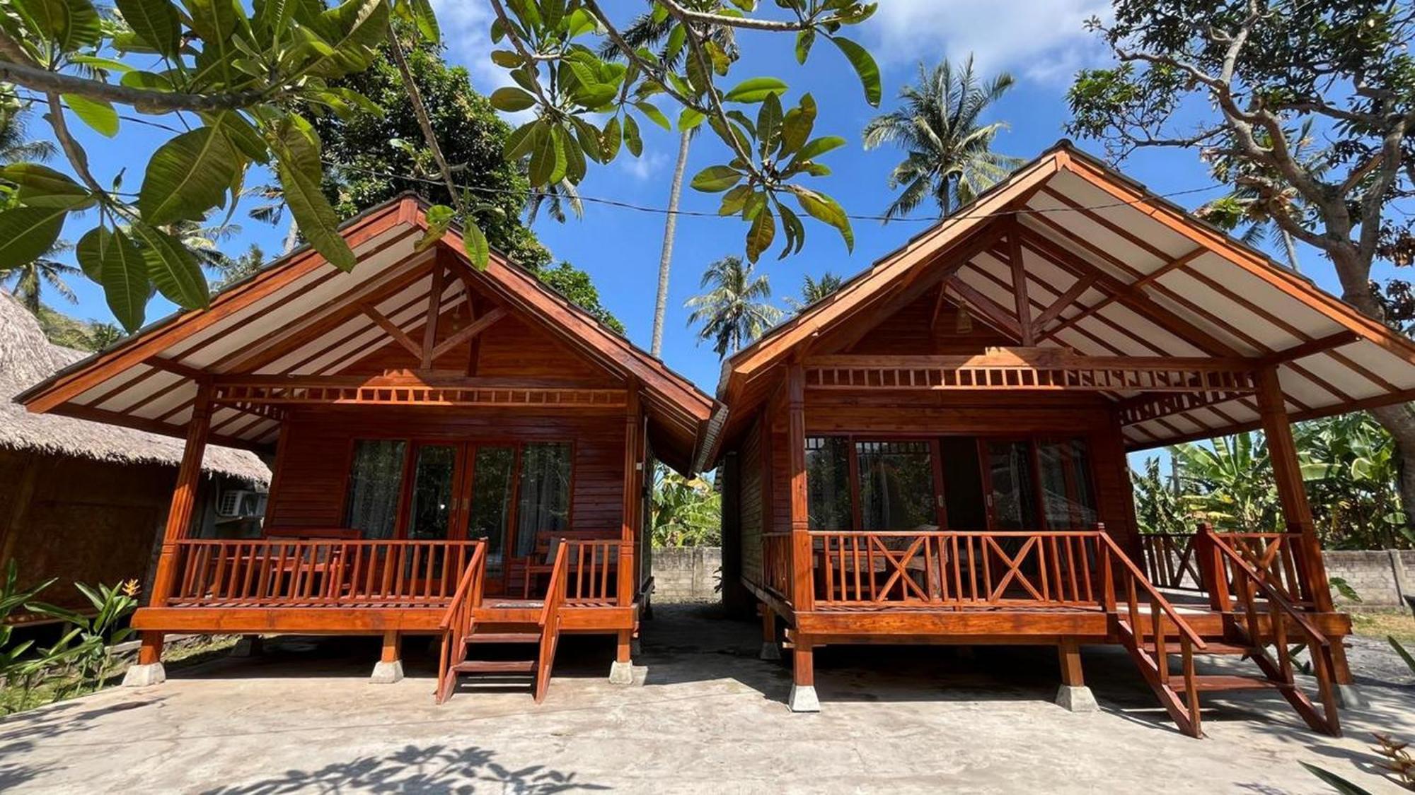 Cici Bungalow Senggigi Mangsit Exterior photo