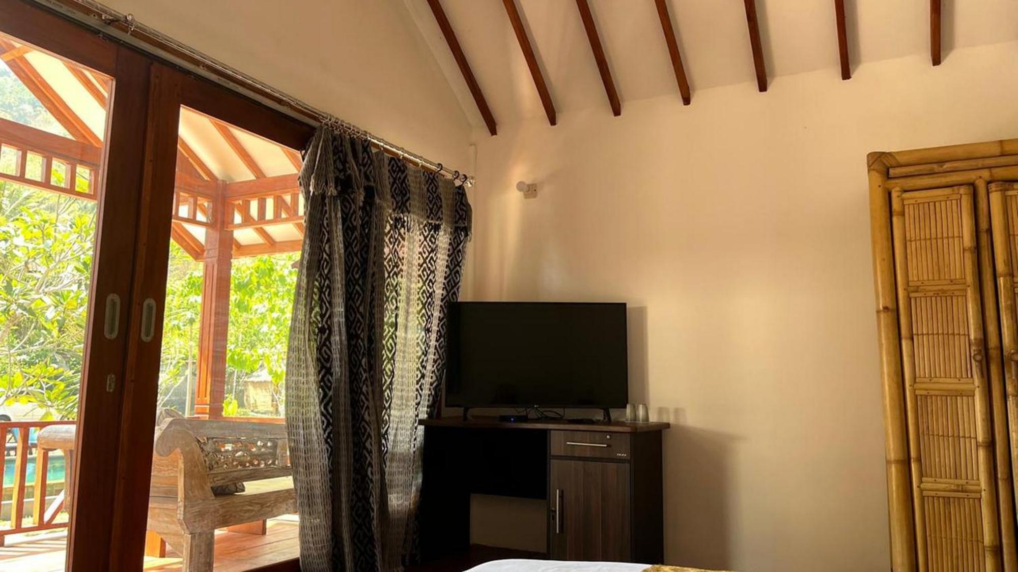 Cici Bungalow Senggigi Mangsit Exterior photo